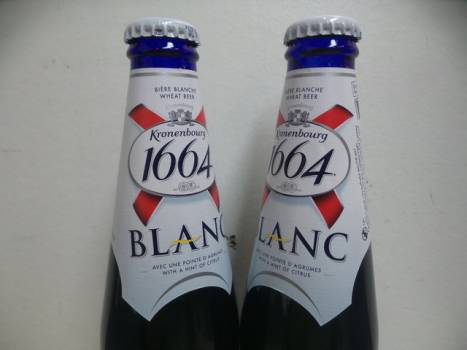 1664 Blanc 24x33cl 5%