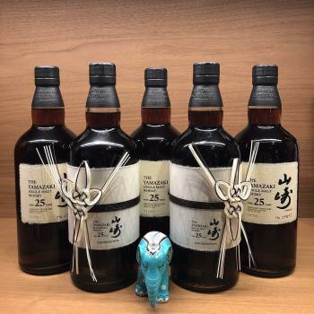 THE YAMAZAKI SINGLE MALT WHISKEY 25 YEARS OLD