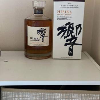 Hibiki suntory collection