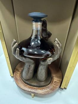 Macallan 81 Years Old (The Reach)