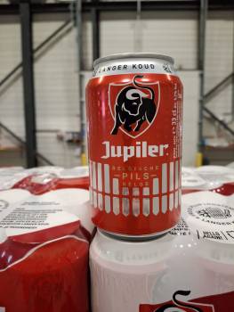 Jupiler 33 cl can 4x6