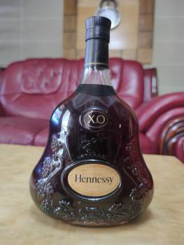 Hennessy VS Cognac (750 ML) (WHATSAPP：+33 7 53827675)