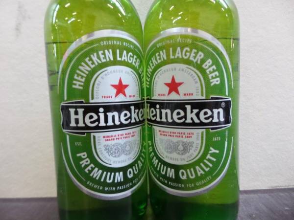 Heineken 33 cl btls multi-luanguage text  ex loendersloot