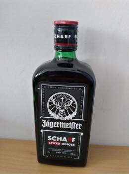 JAEGERMEISTER SHARF 1 LITER AND 50CL Exw Loendersloot