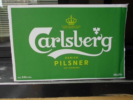Carlsberg Beer Cans 330ml /Bottles
