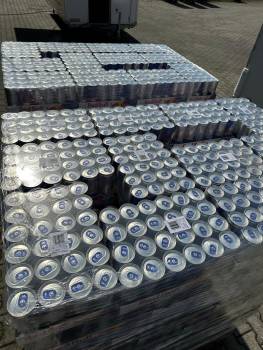 ORIGINAL REDBULL ENERGY Drink 250 ml, COCA COLA ,FANTA 330ML   and BEERS   whatsapp +370 629 52990